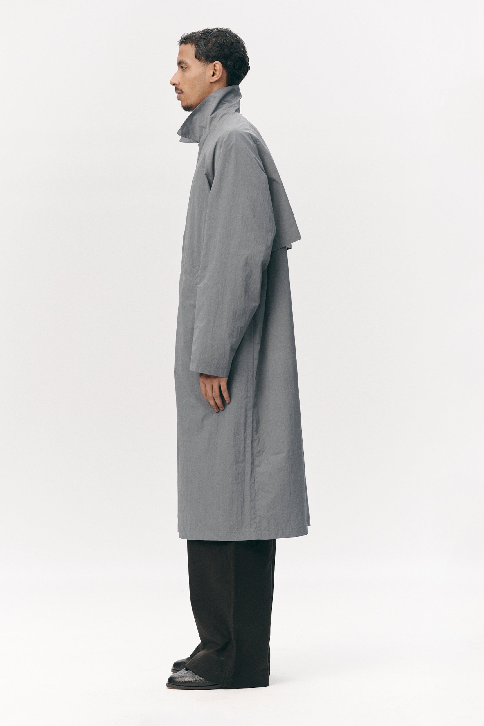 LONG COACH CRINCLE NYLON SS26 GREY BLUE