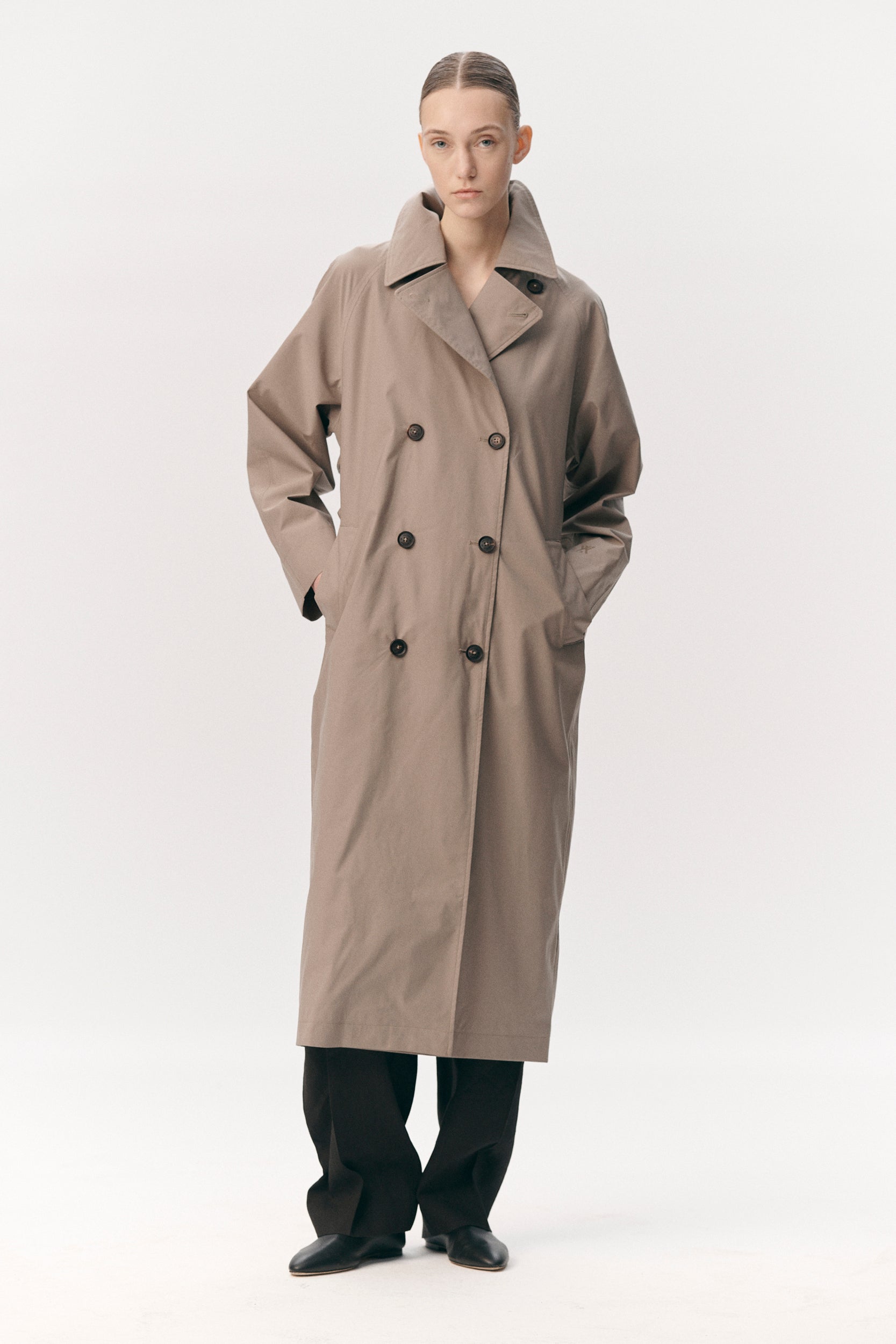 ROOMY TRENCH TECH TWILL SS26 LIGHT ARMY