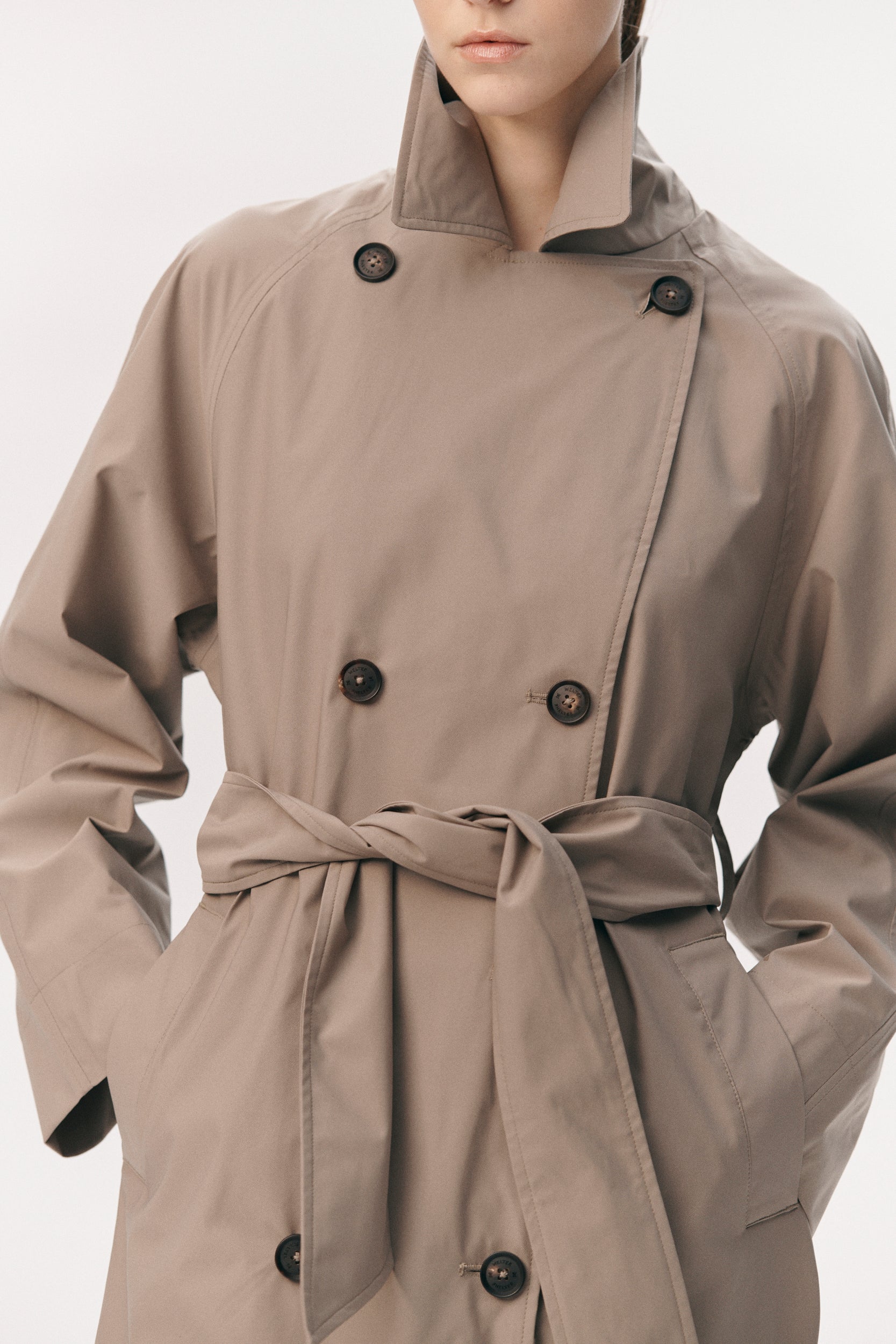 ROOMY TRENCH TECH TWILL SS26 LIGHT ARMY