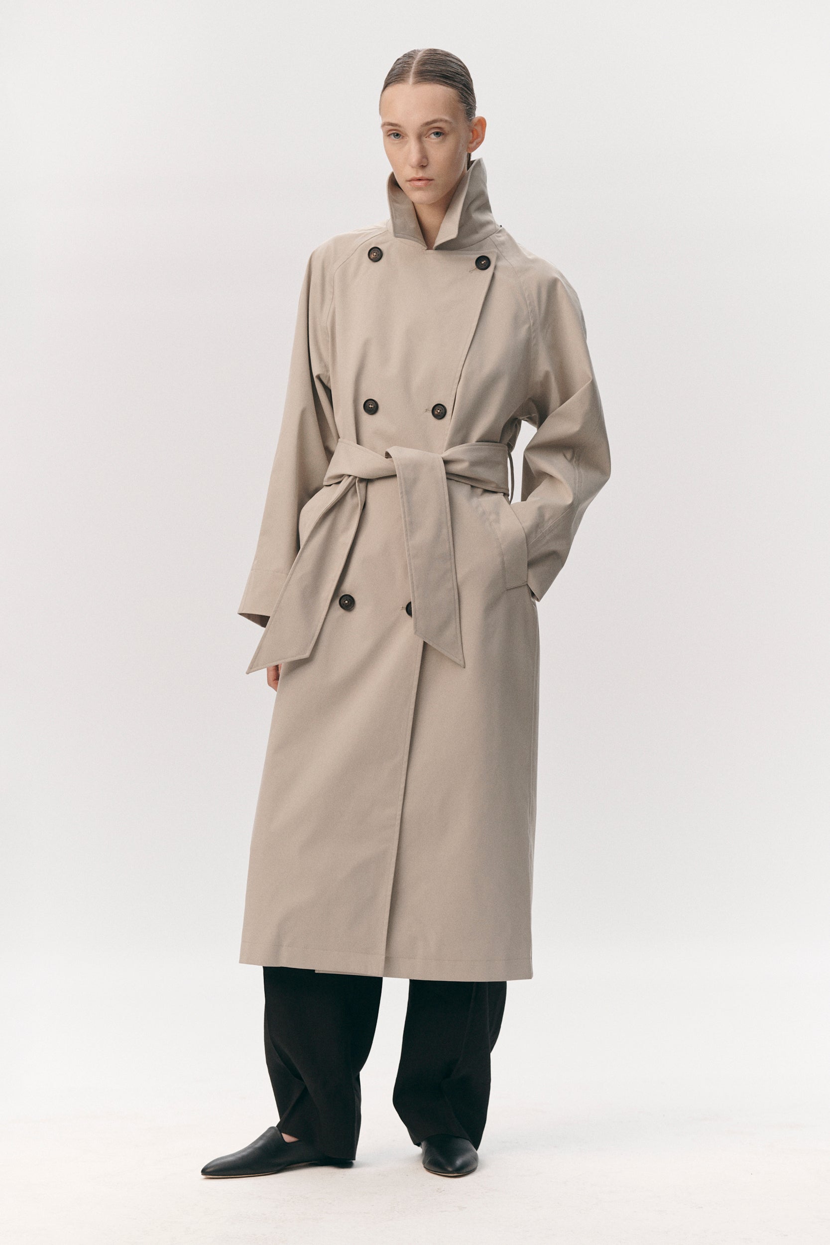ROOMY TRENCH STRETCH TWILL SS26 LIGHT ARMY