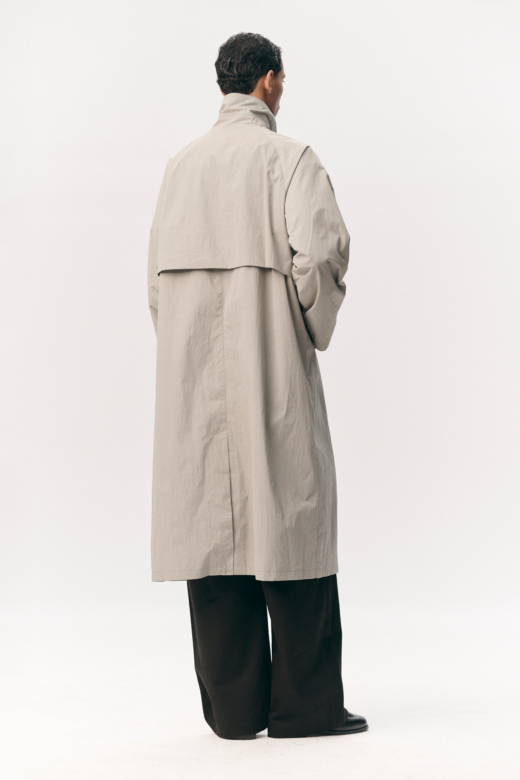 LONG COACH CRINCLE NYLON SS26 SAGE
