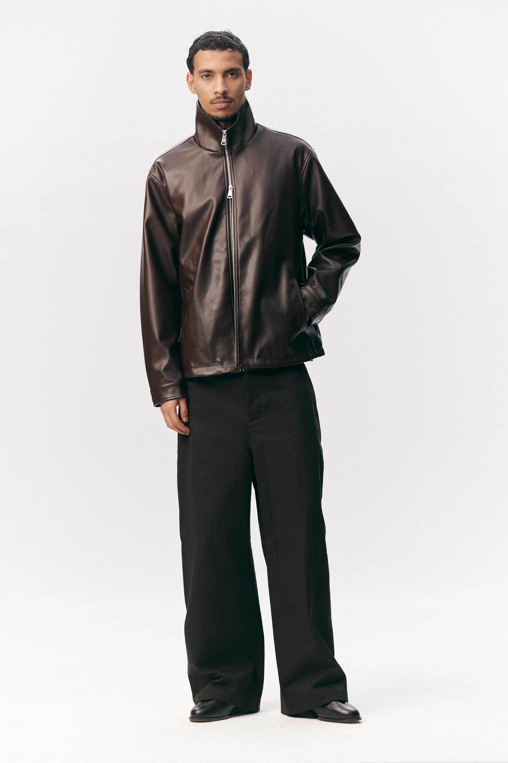 ZIP UP FAUX L SS26 DARK CHOCOLATE