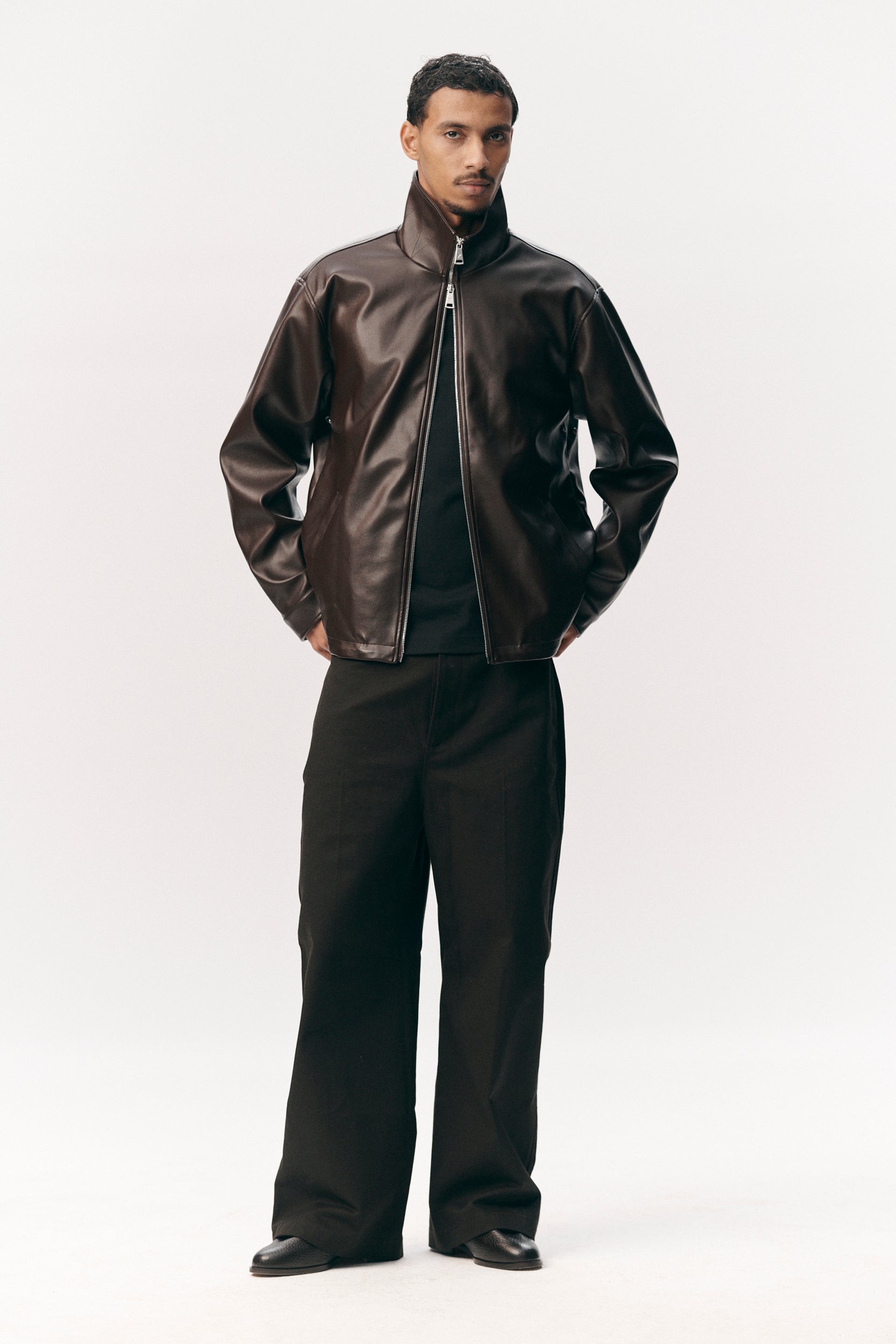 ZIP UP FAUX L SS26 DARK CHOCOLATE