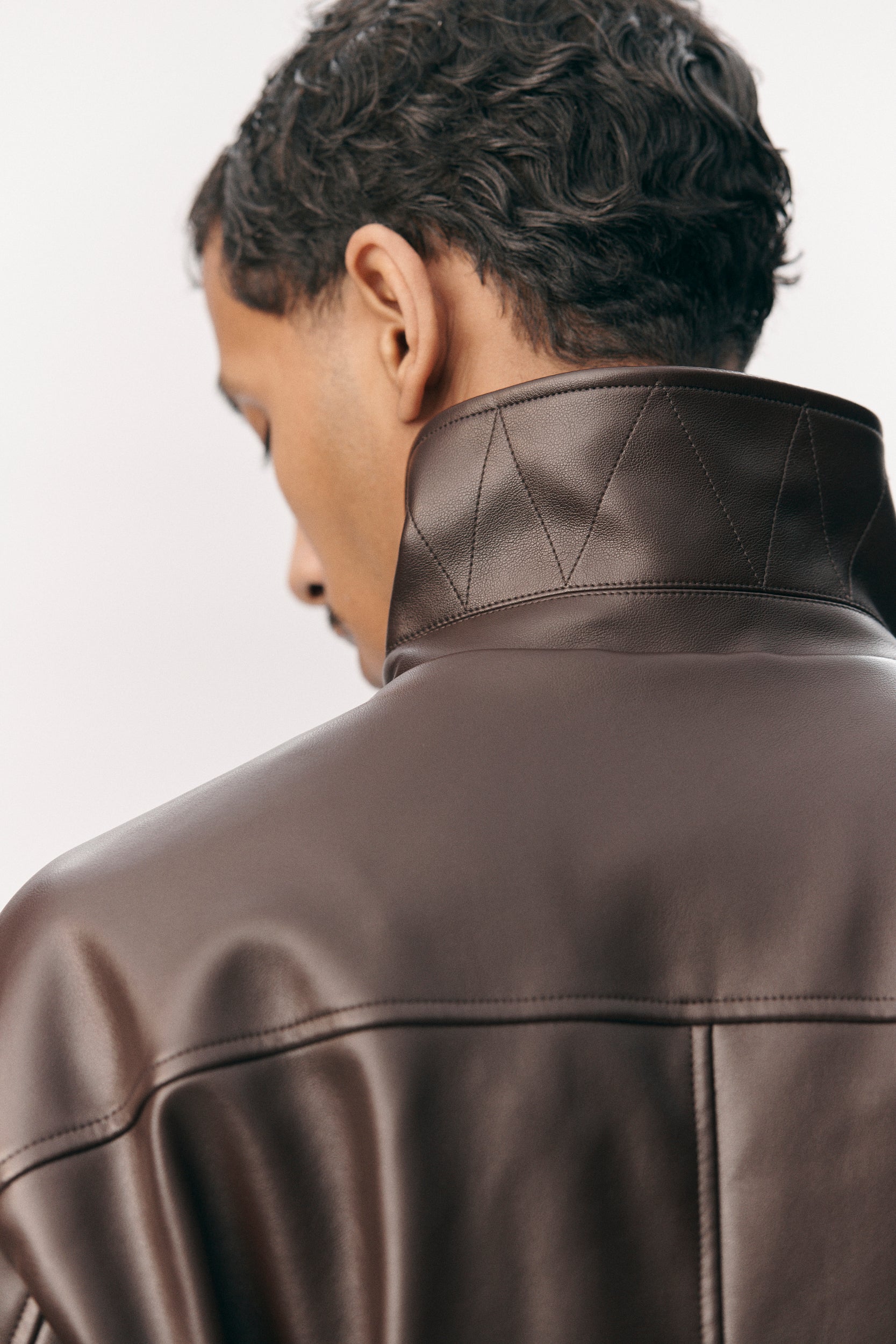 ZIP UP FAUX L SS26 DARK CHOCOLATE