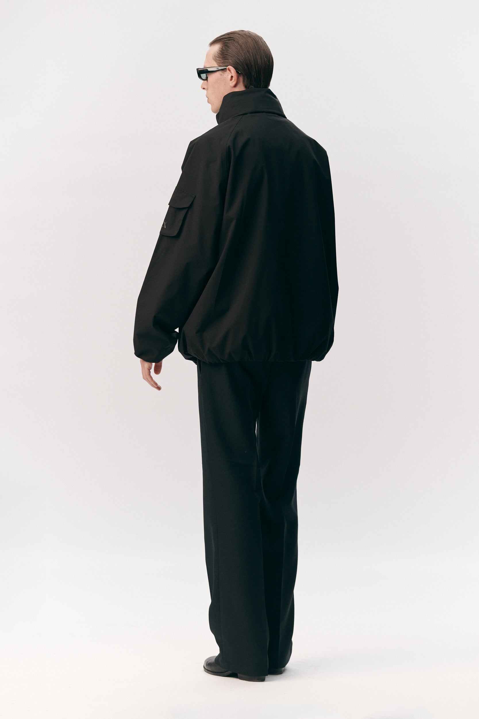 SHORT TRACKER GN SS26 BLACK