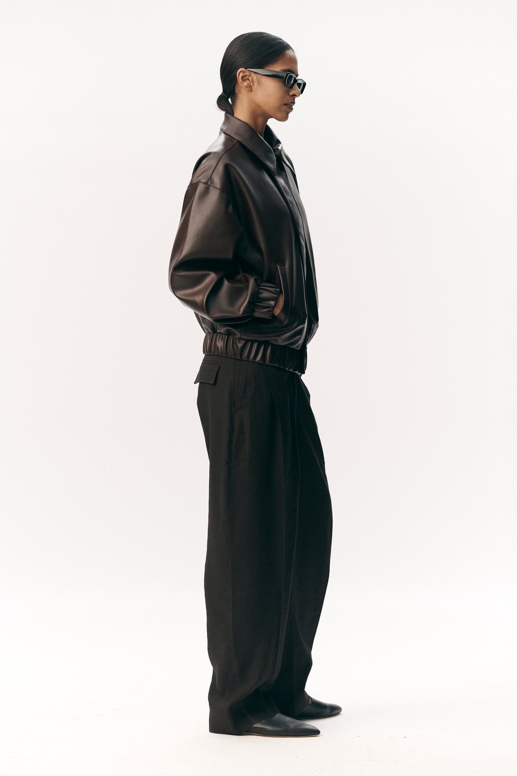 SHORT TRACKER WM SS26 DARK CHOCOLATE