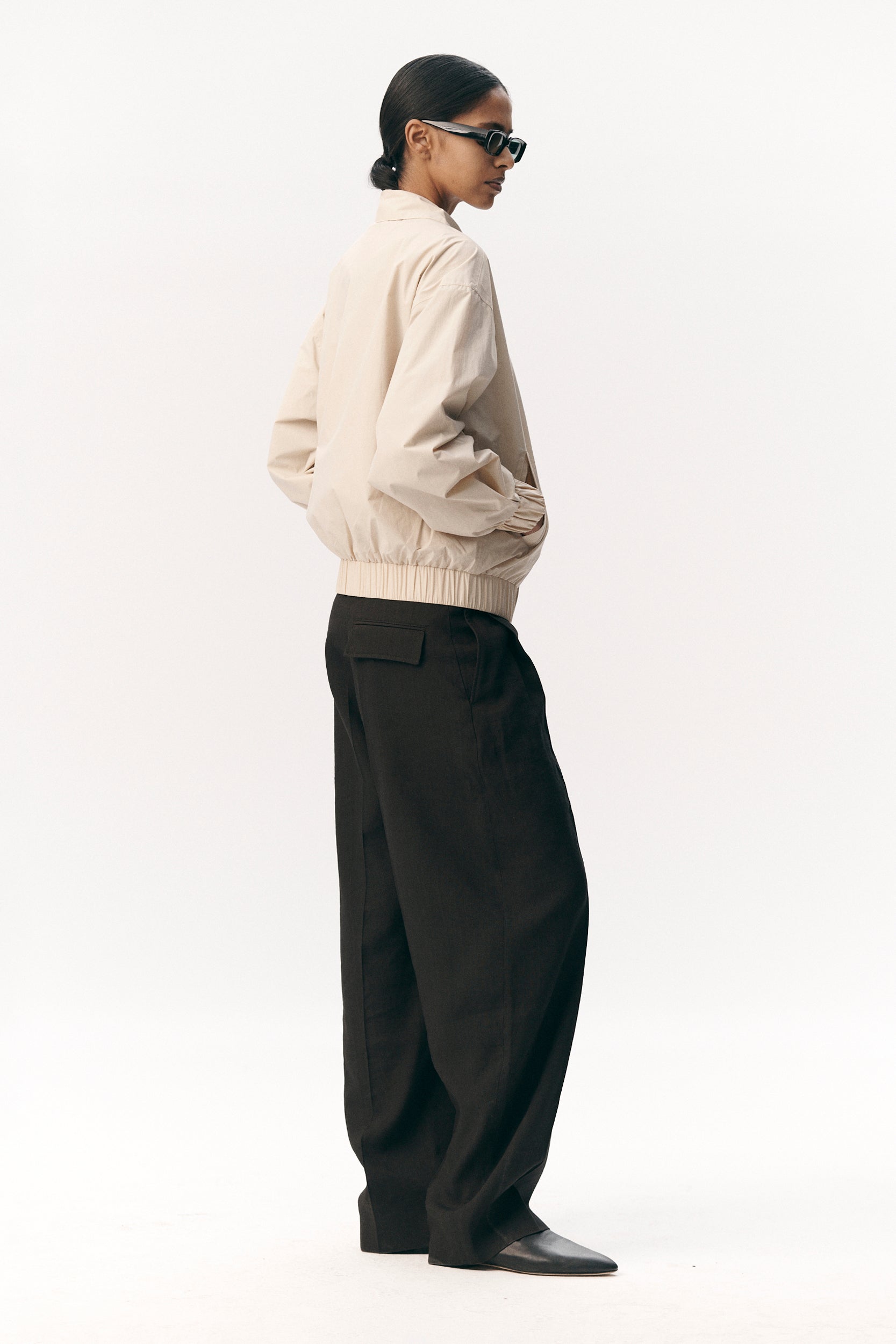 SHORT TRACKER WM NYLON SS26 BEIGE