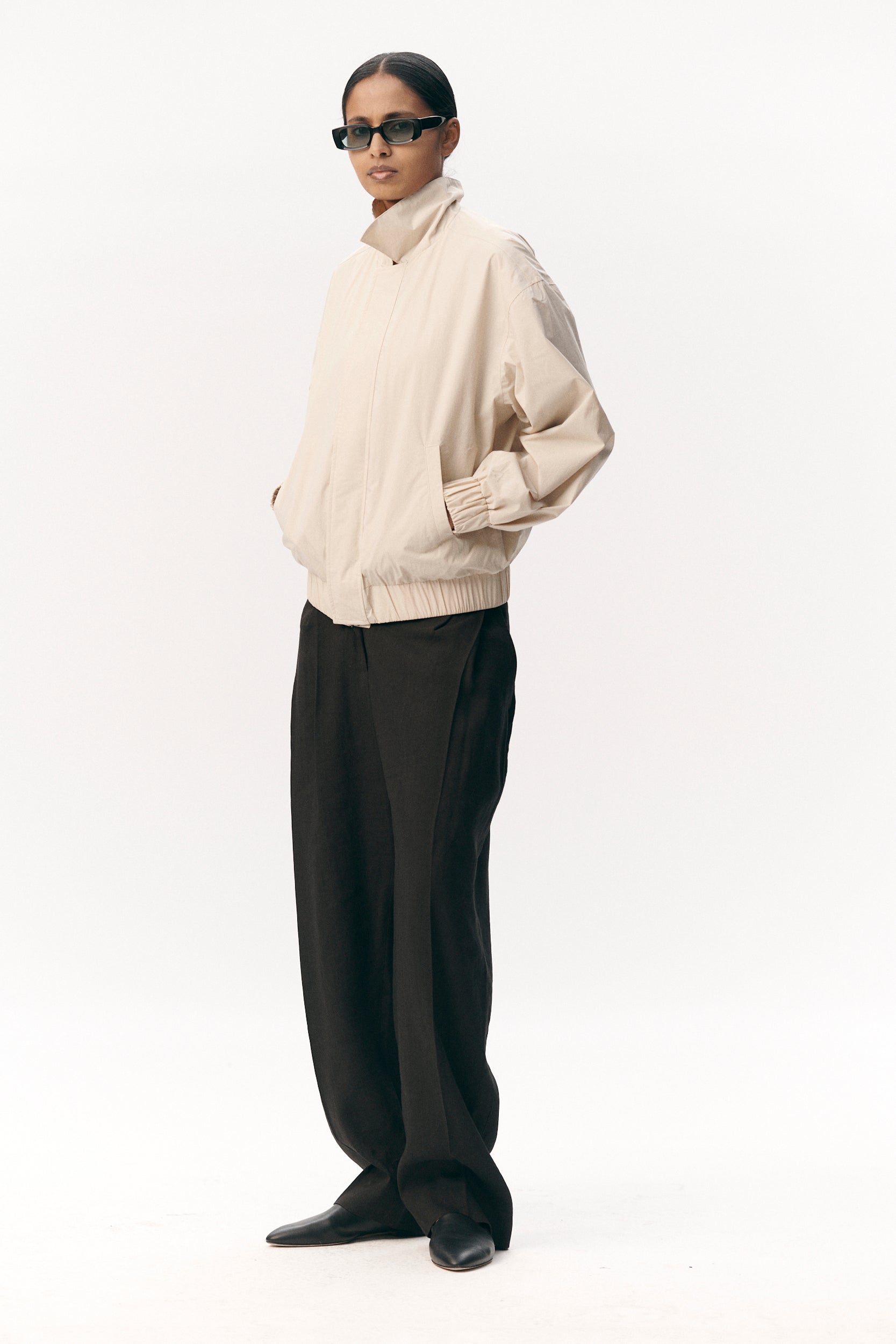SHORT TRACKER WM NYLON SS26 BEIGE