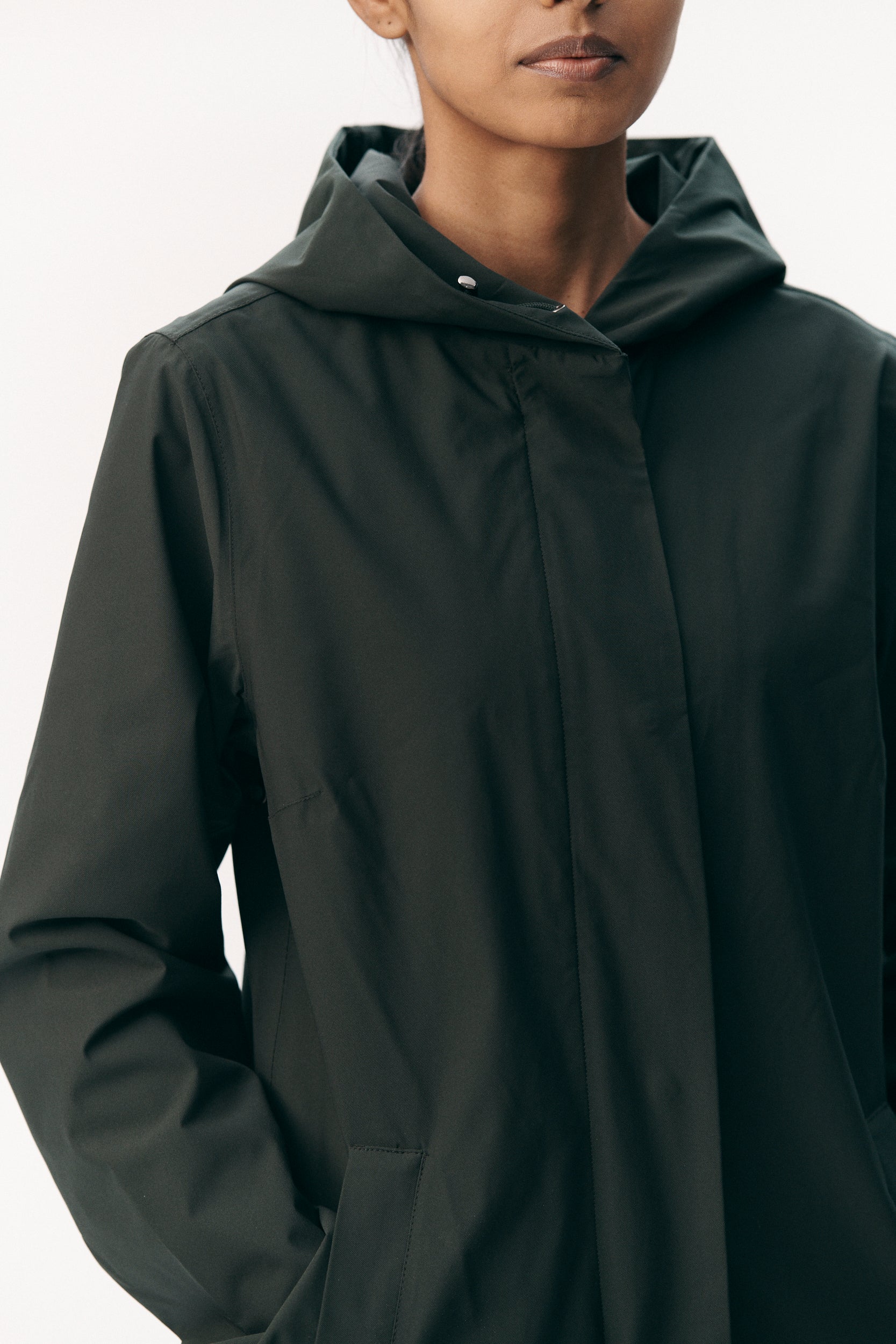 NOT SO LONG TUBE STRETCH TWILL SS26 DEEP FOREST