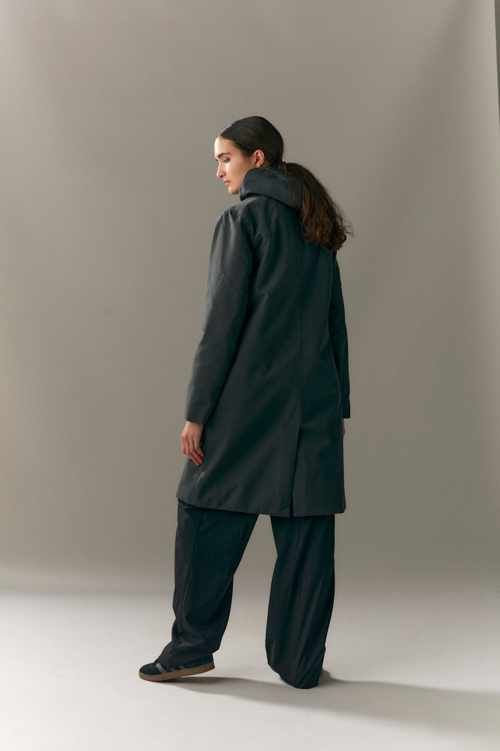 NOT SO LONG TUBE SPOILER AW23 houtskool 
