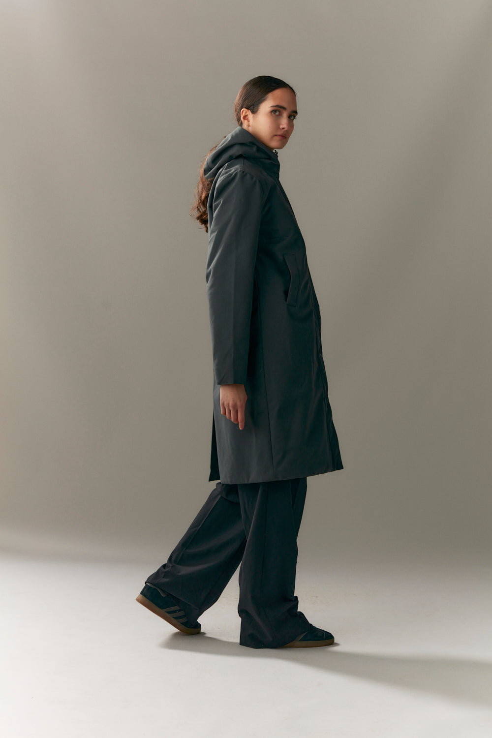 NOT SO LONG TUBE SPOILER AW23 houtskool 