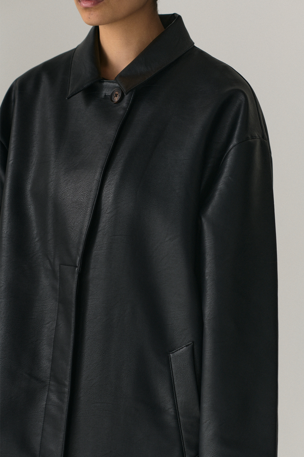 JANICE B FAUX L SS25 BLACK