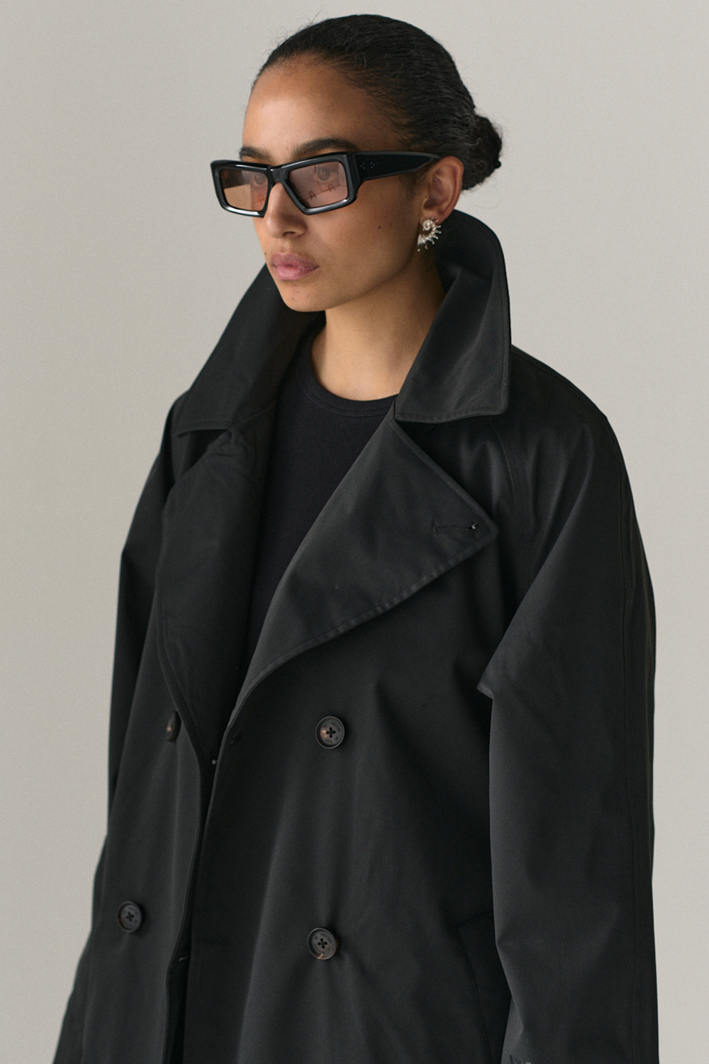 ROOMY TRENCH SS25 WASHED BLACK
