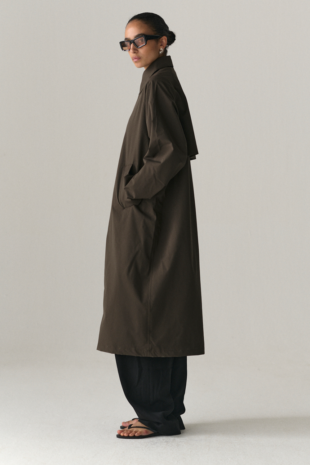 LONG COACH GN SS25 CHOCOLATE WOMENS