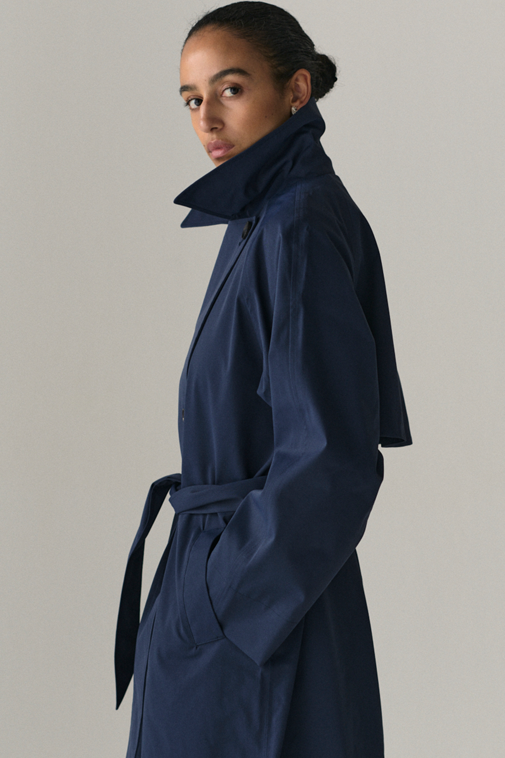 ROOMY TRENCH SS25 NAVY