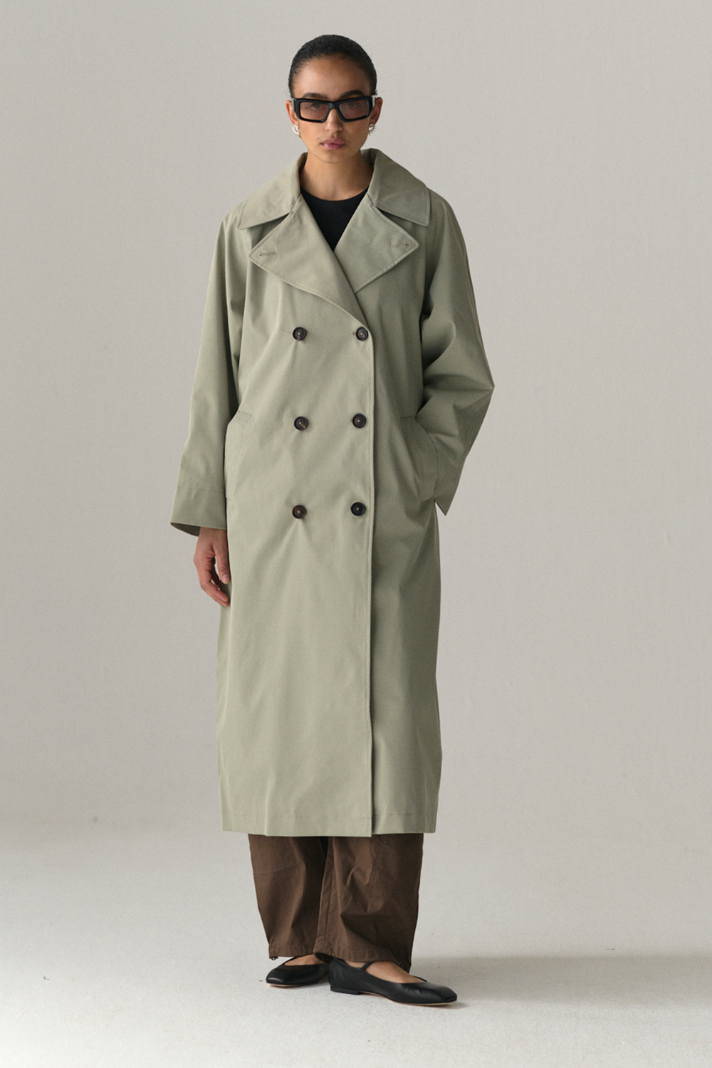 ROOMY TRENCH SS25 LIGHT GREY ARMY