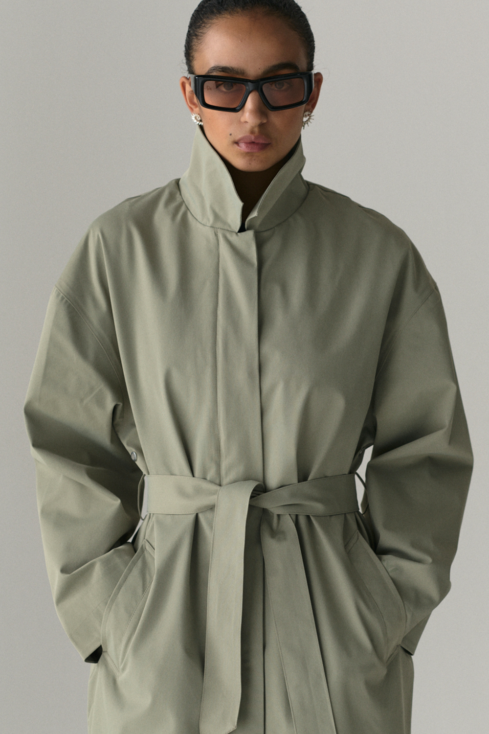 RACHEL G STRETCH TWILL SS25 LIGHT GREY ARMY