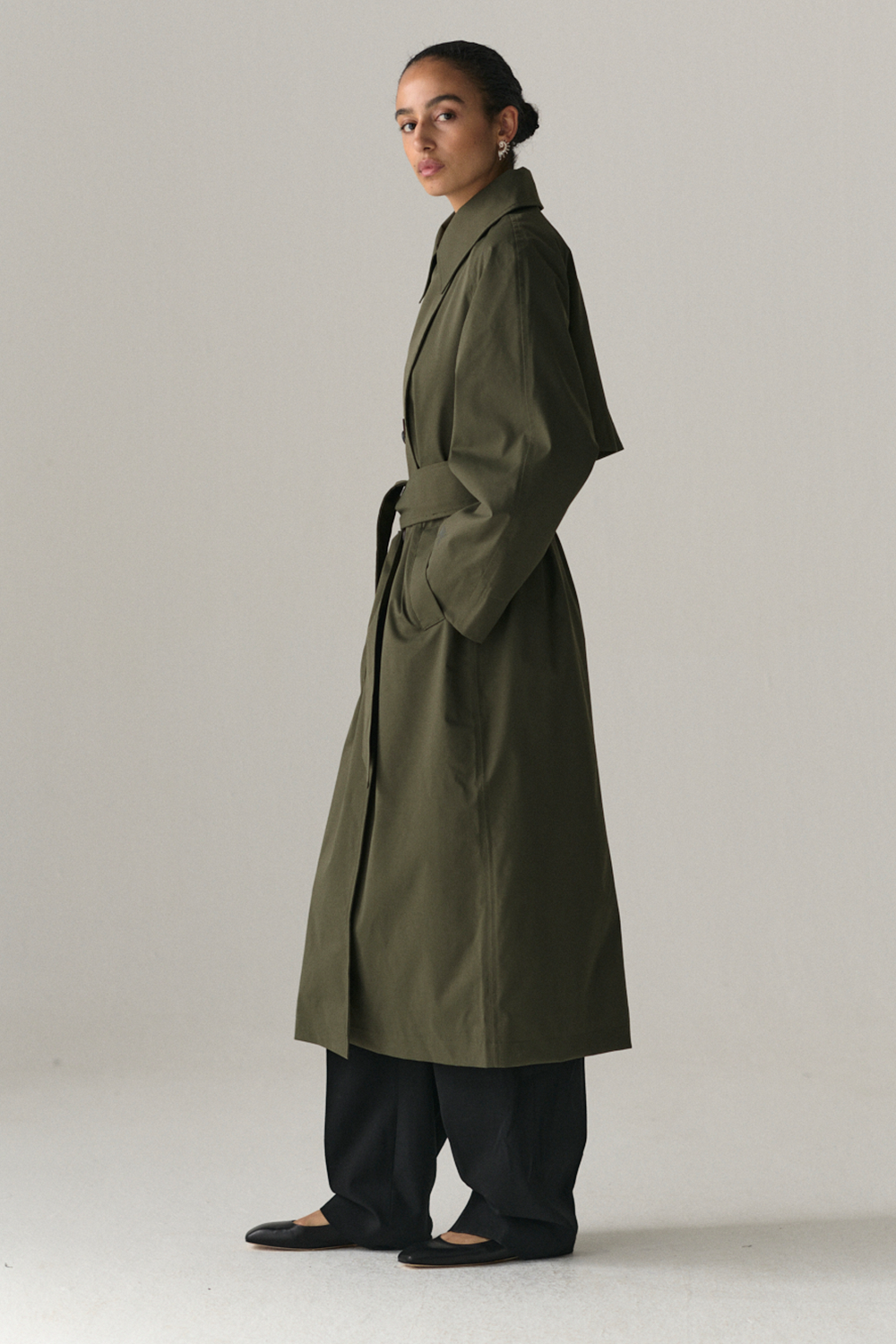 ROOMY TRENCH SS25 WASHED FOREST