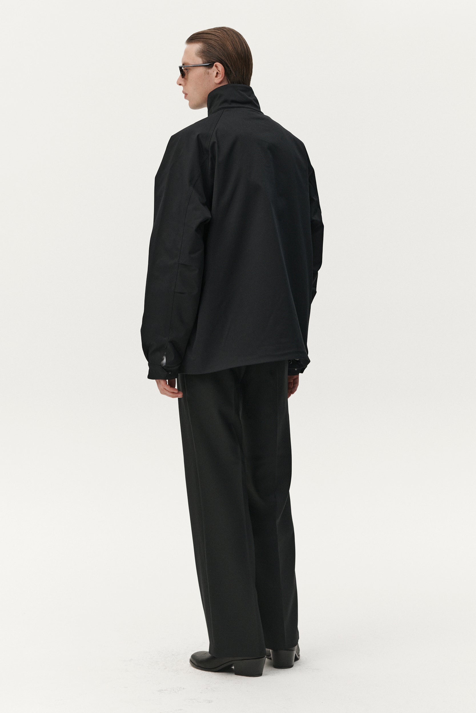 SHORT COACH NIN SPIN AW25 BLACK