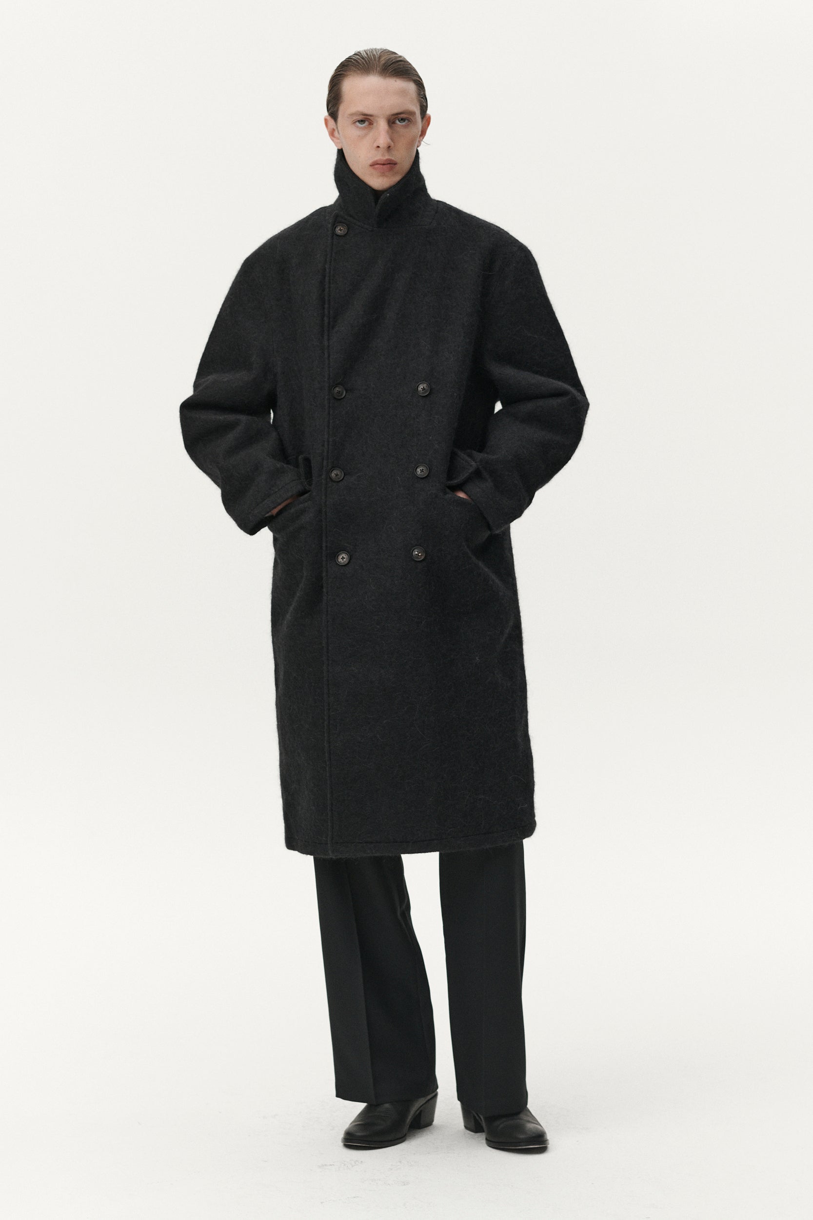 SHUVA C FUZZY WOOL AW25 BLACK