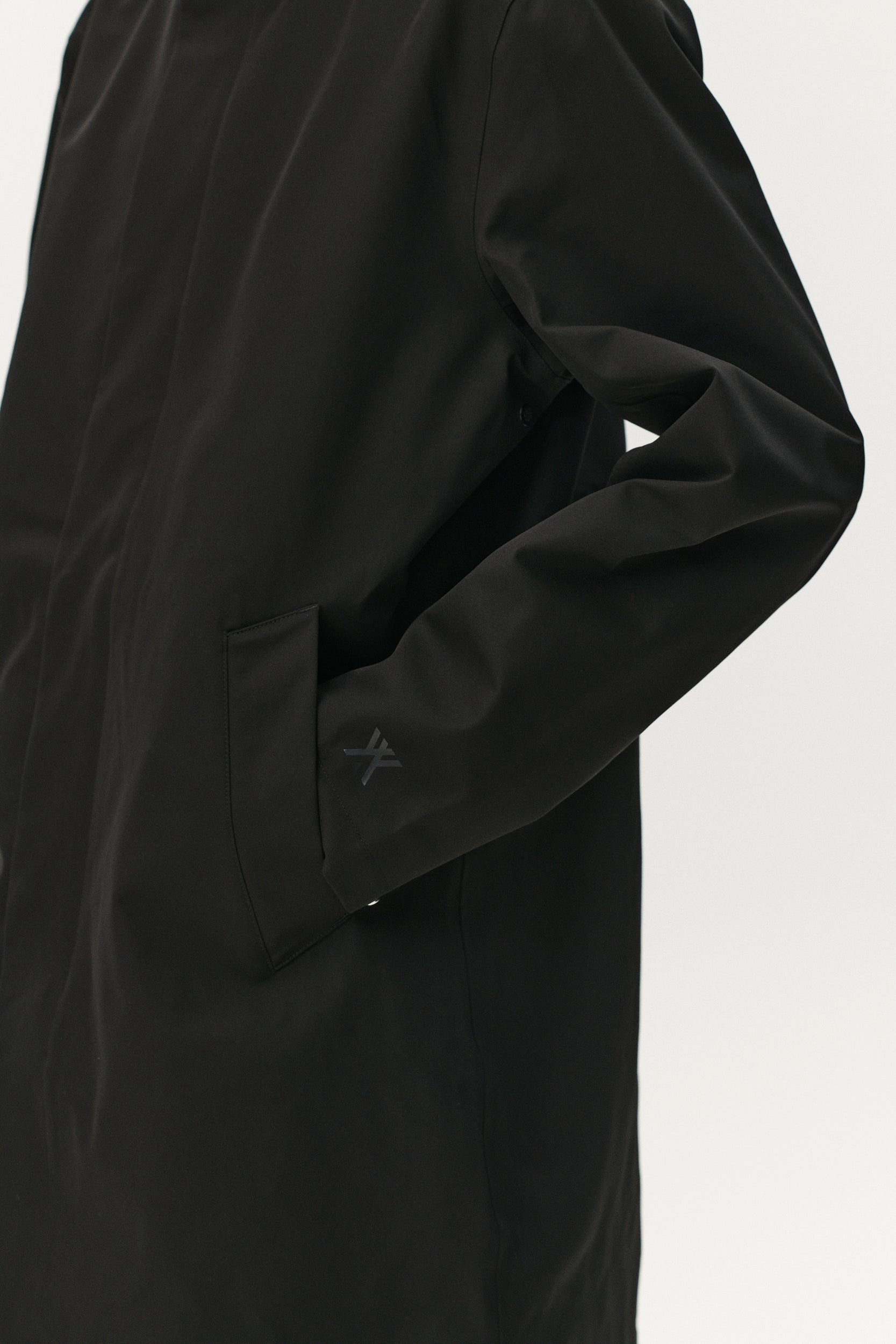 TERROR WEATHER RAIN SHELL AW25 BLACK