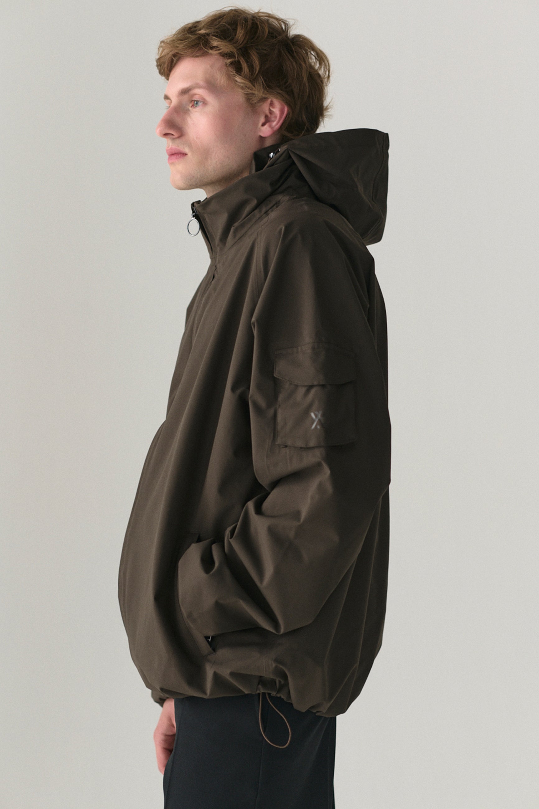 SHORT TRACKER GN SS25 CHOCOLATE