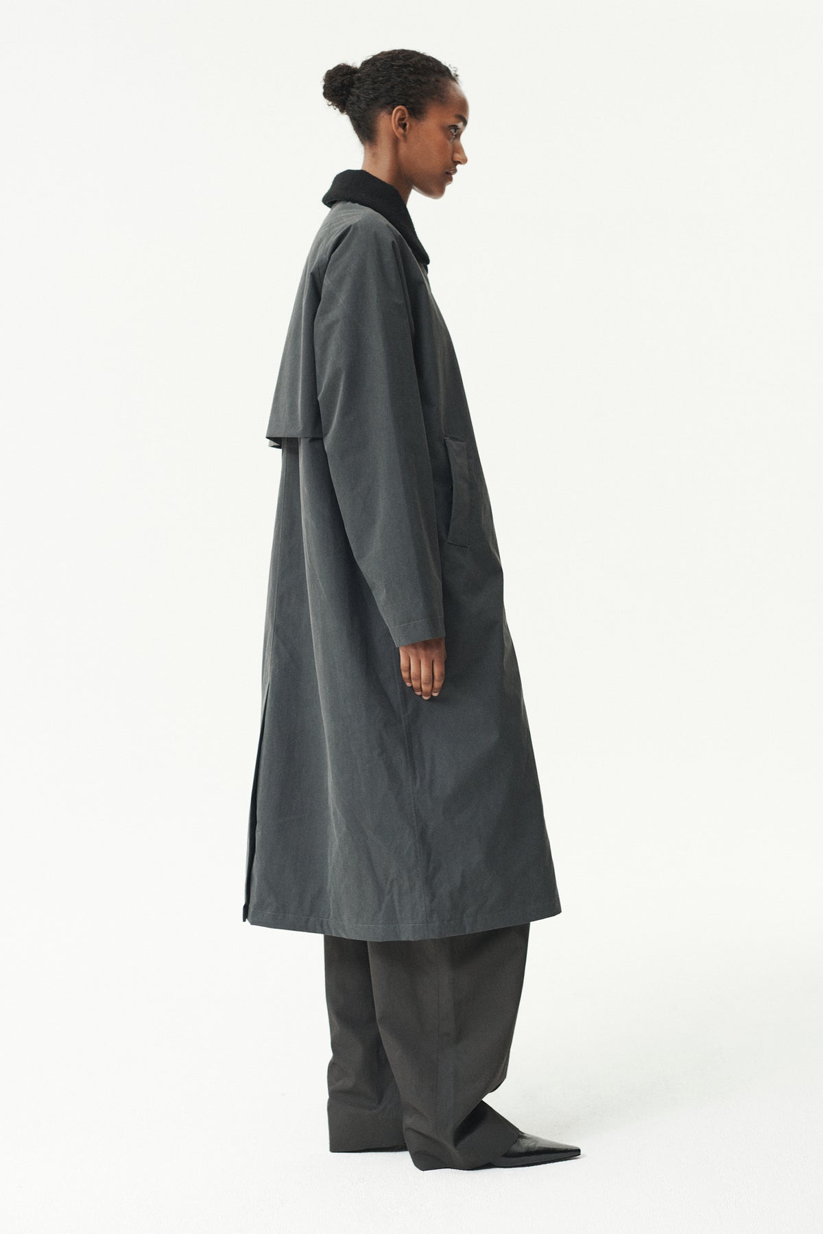 LONG COACH WASHED WOMEN AW26 WASHED BLACK