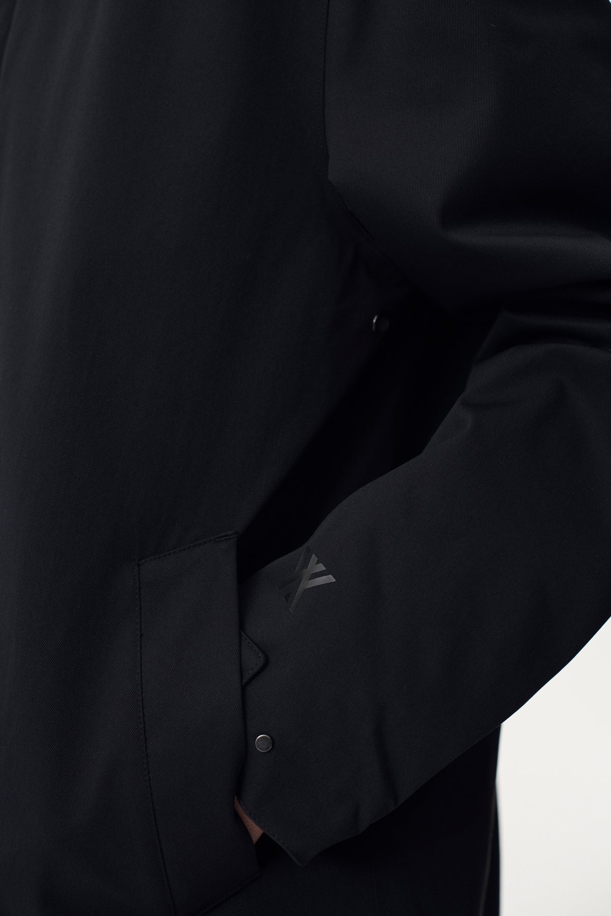 LONG DONG NIN SPIN TWILL AW26 BLACK