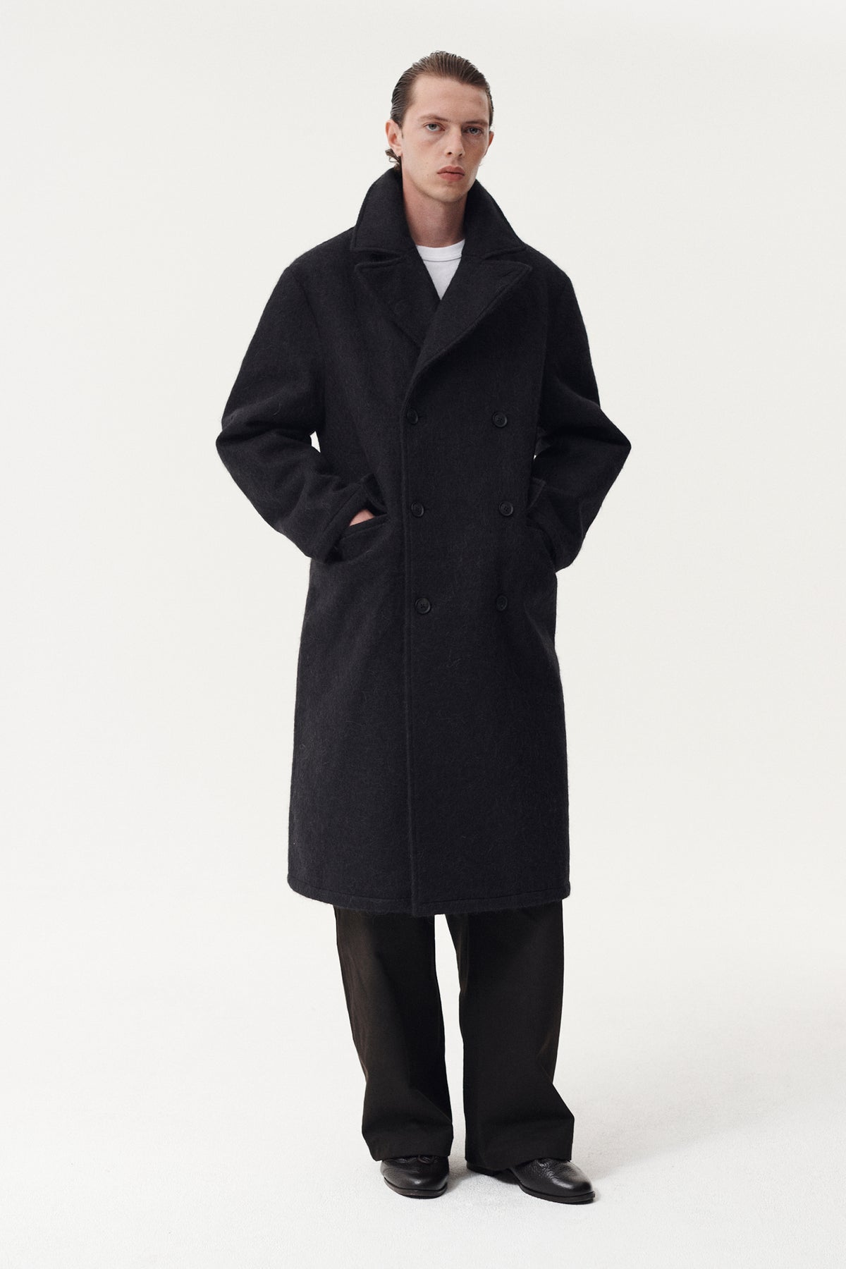 SHUVA C AW26 BLACK