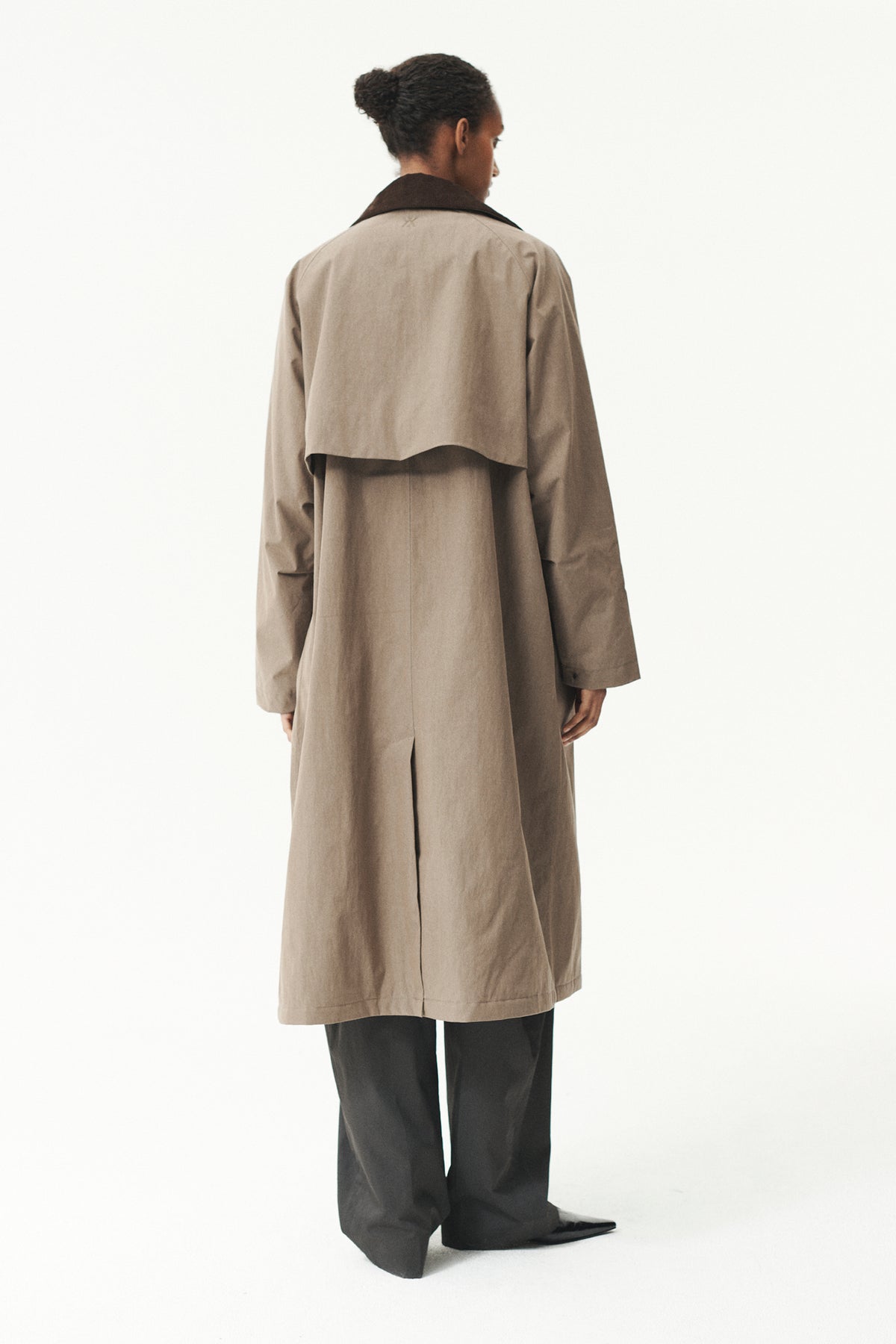 LONG COACH WASHED TENCEL WOMEN AW26 FADED CAMEL