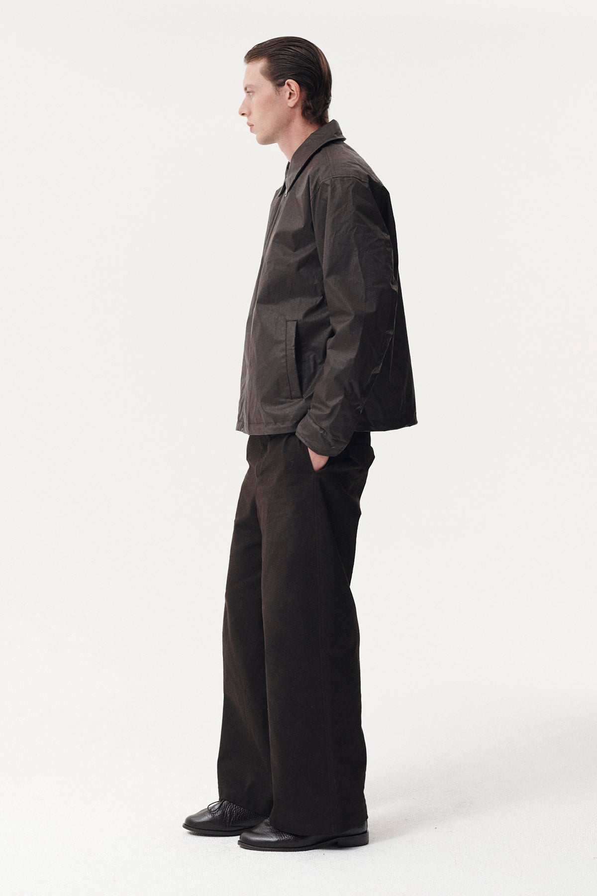 ZIP UP WAX CORDU AW26 CHOCOLATE