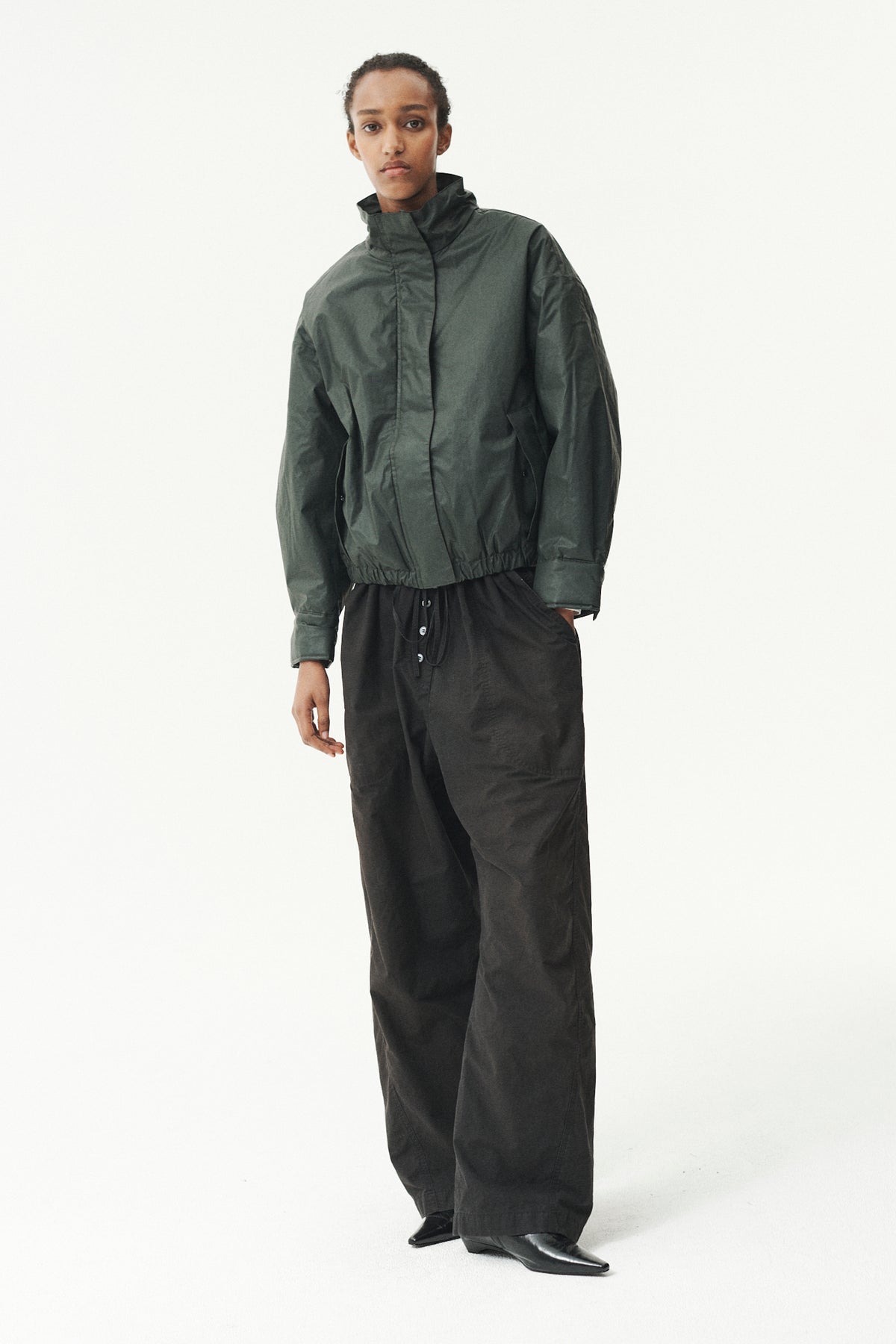 LIVA WAX AW26 DARK GREY GREEN