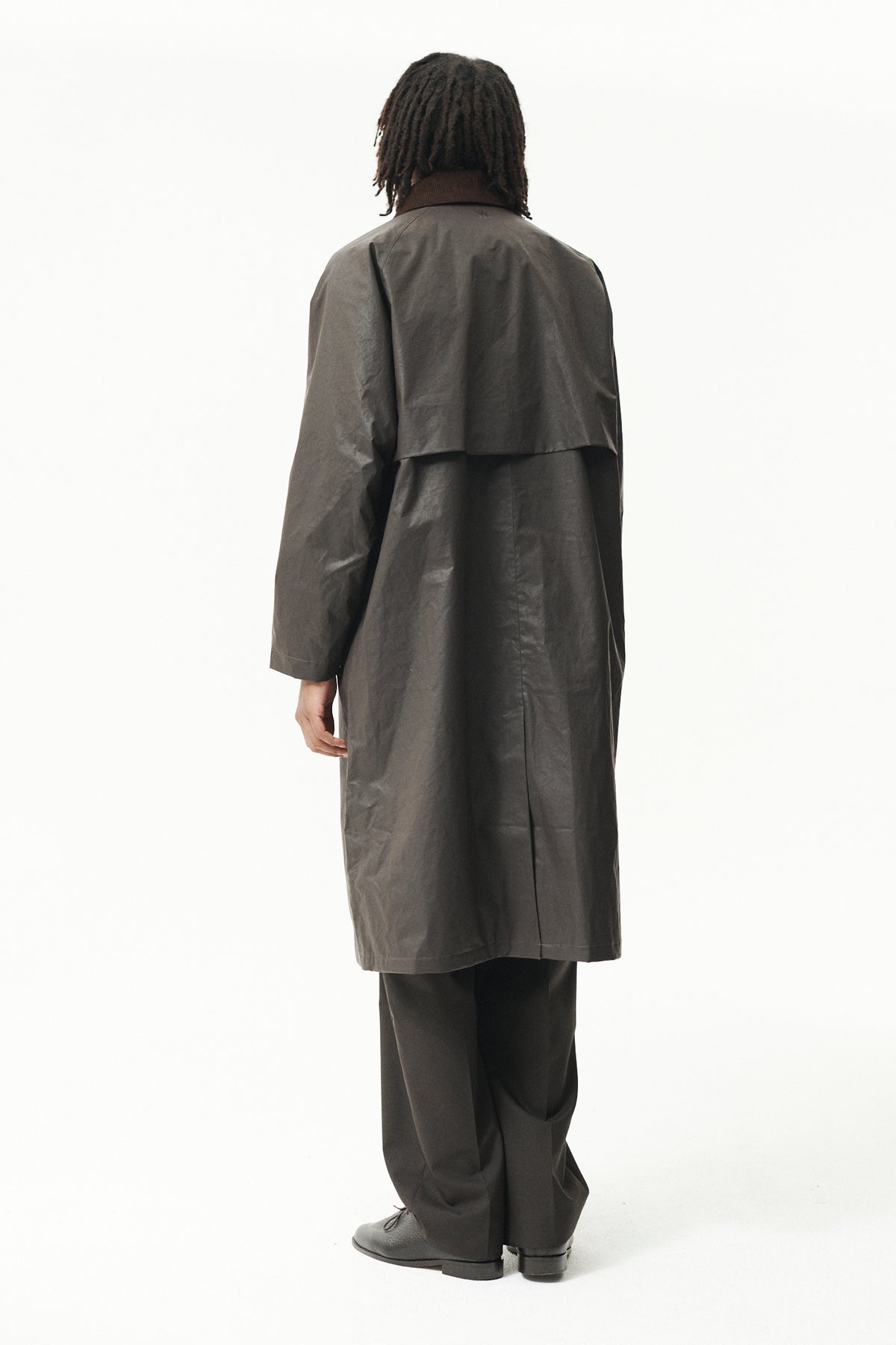 LONG COACH WAXED COT CORDU AW26 DARK BROWN