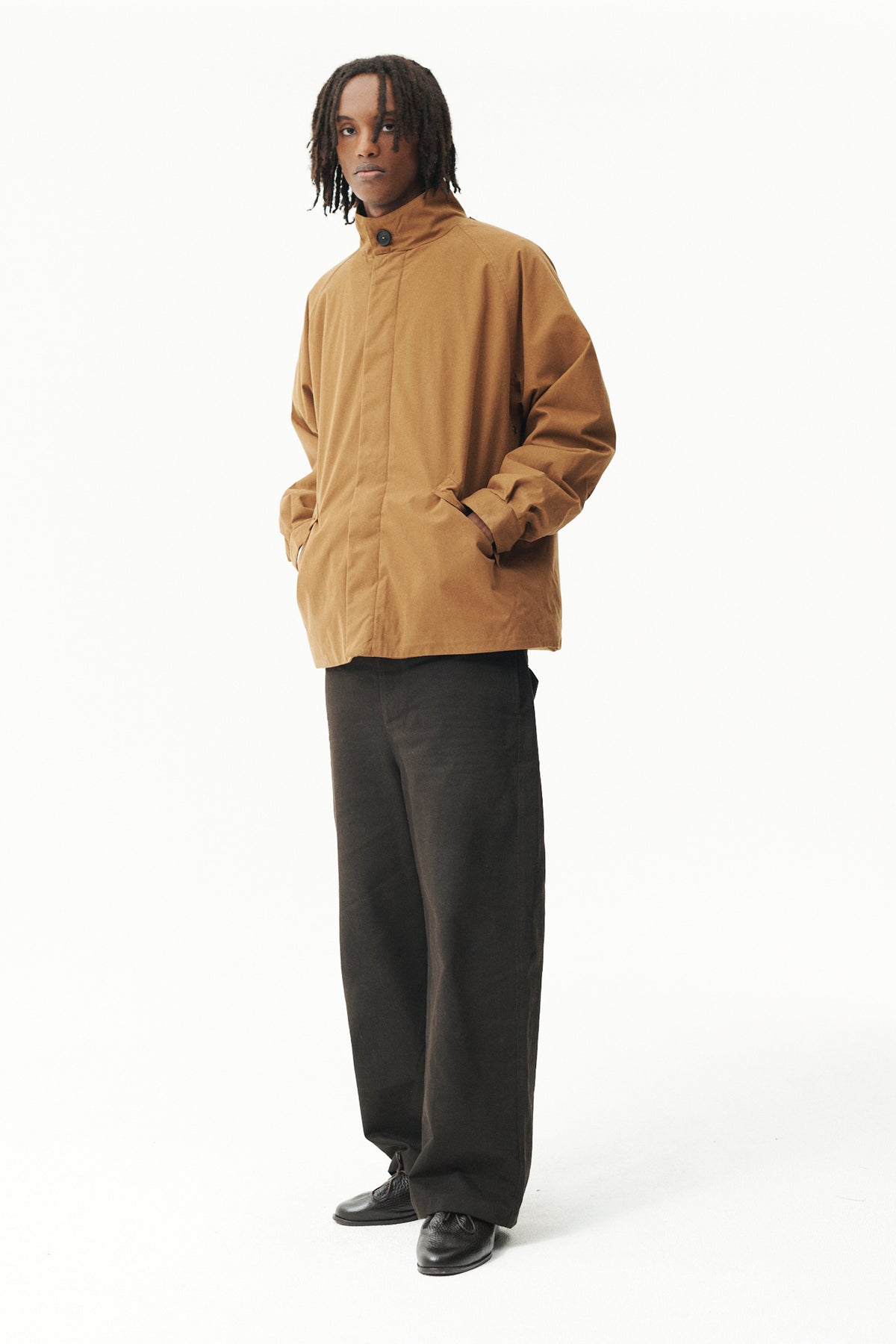 SHORT COACH BRUSHED COTTON AW26 TOBACCO