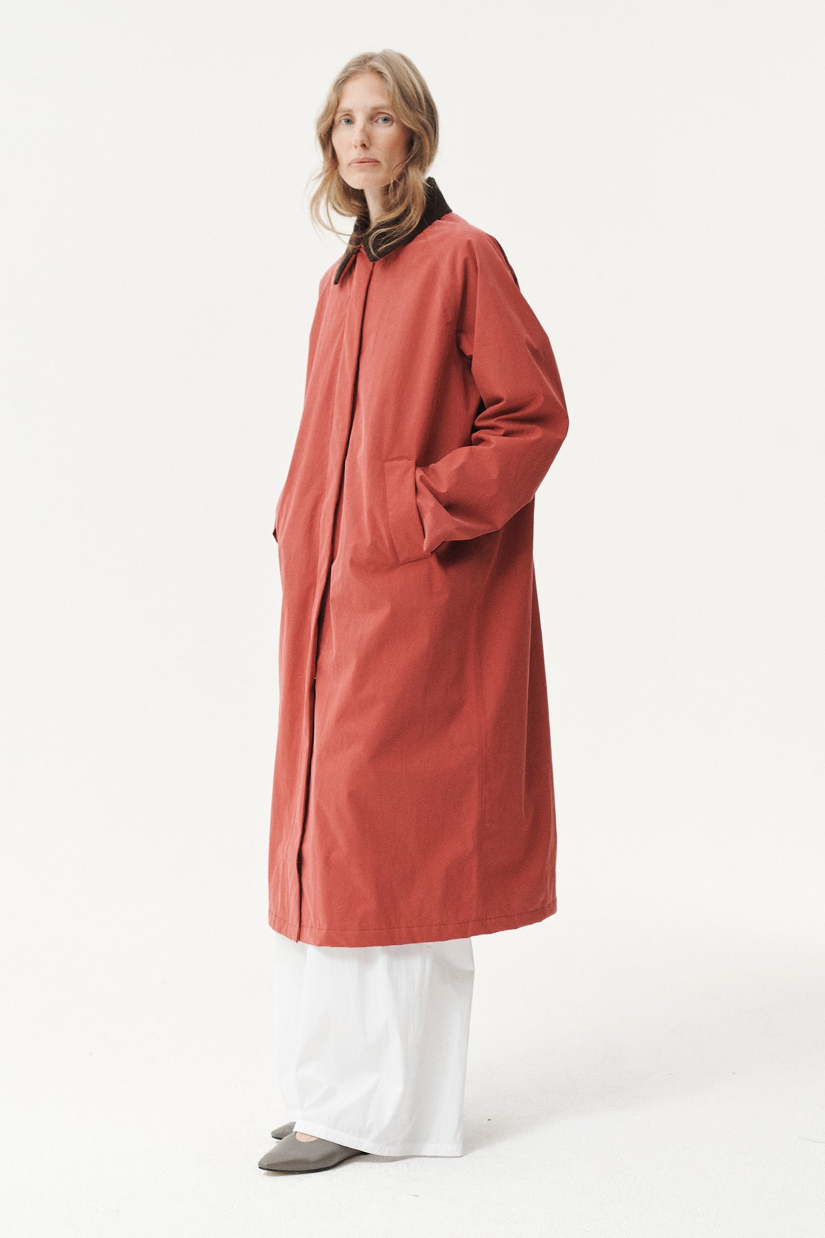 LONG COACH WASHED TENCEL WOMEN AW26 FADED CHERRY