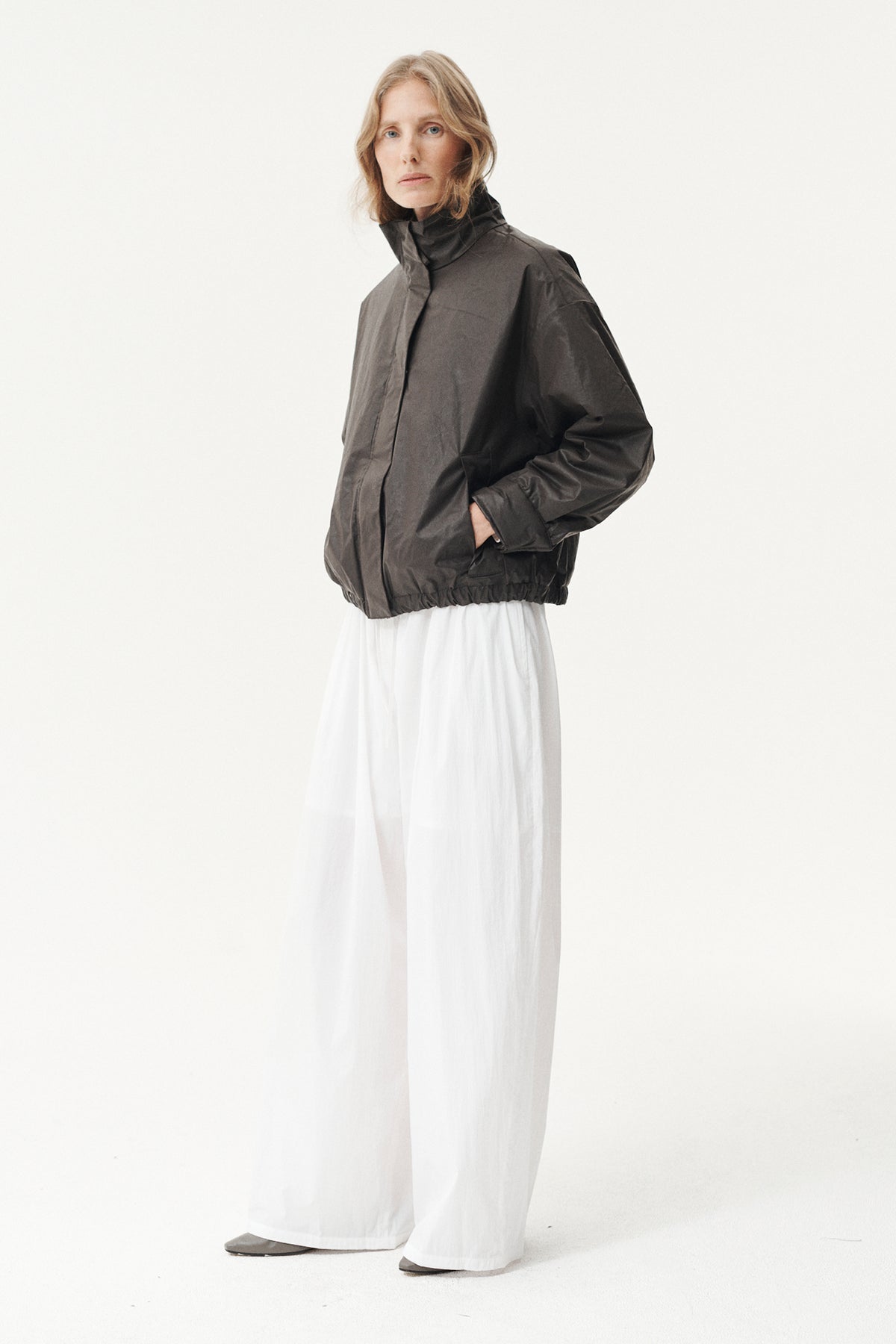 LIVA WAX AW26 DARK BROWN