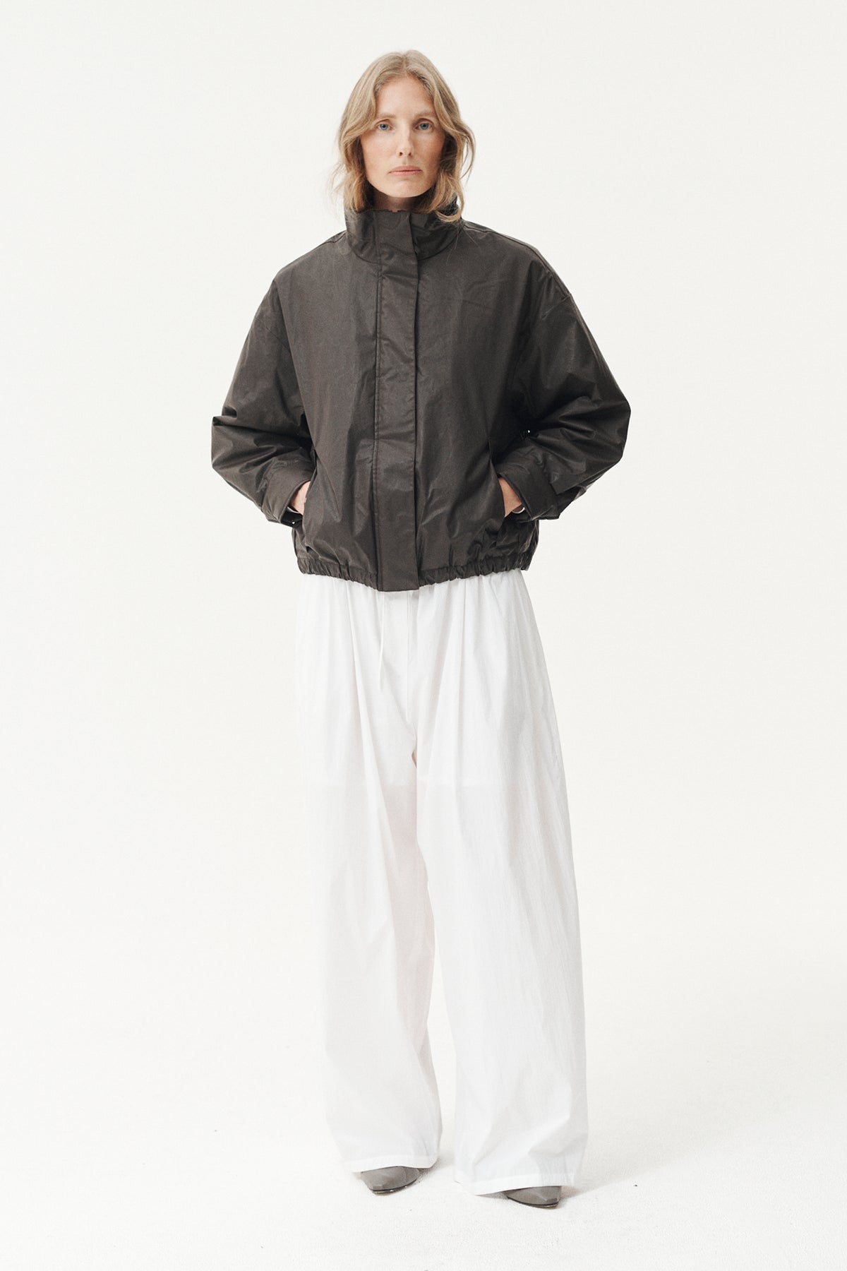 LIVA WAX AW26 DARK BROWN