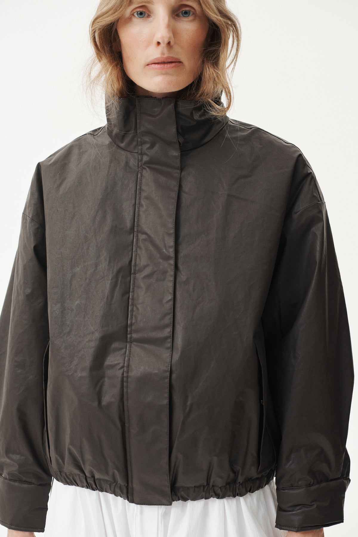 LIVA WAX AW26 DARK BROWN