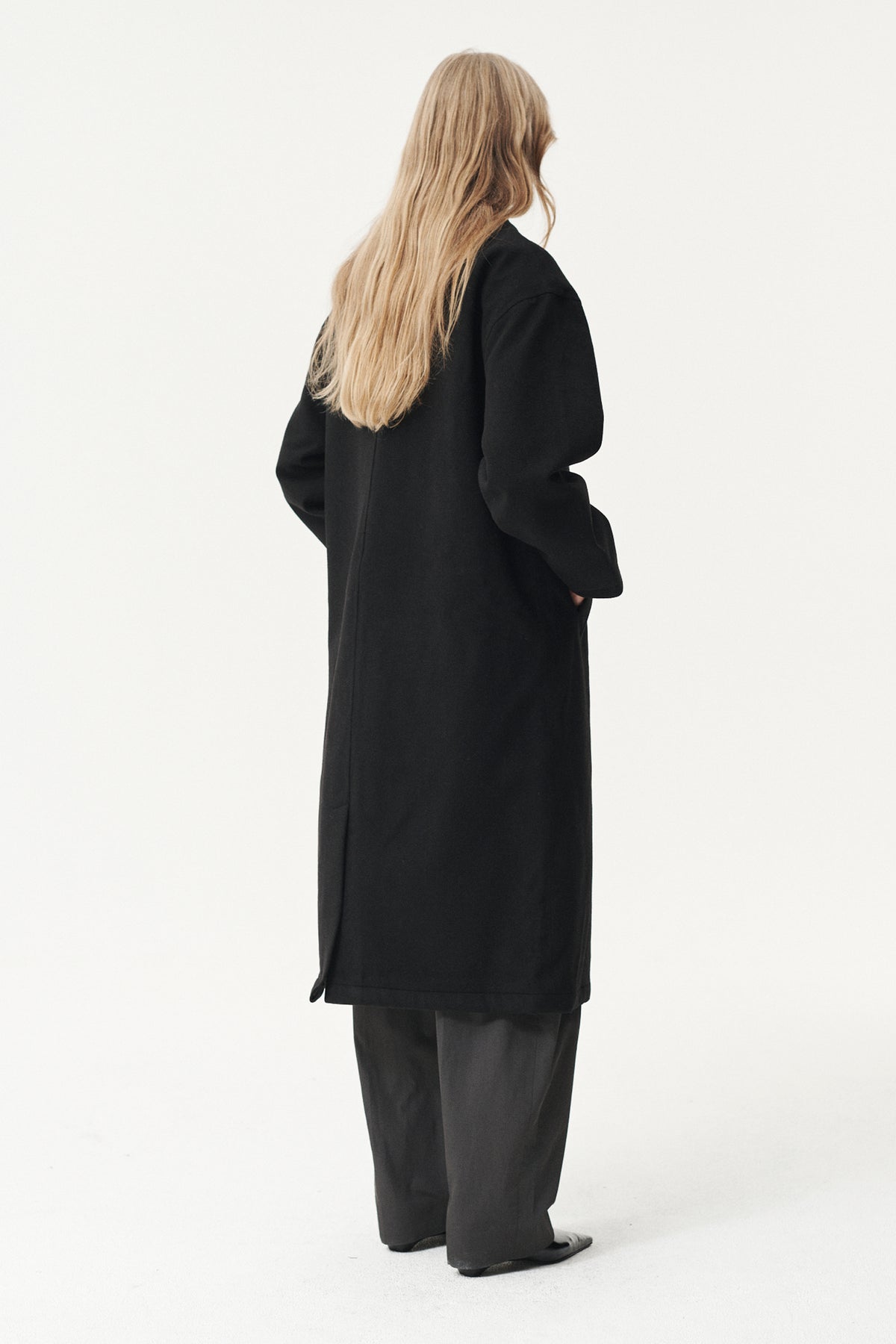 JANICE B TECHWOOL AW26 BLACK