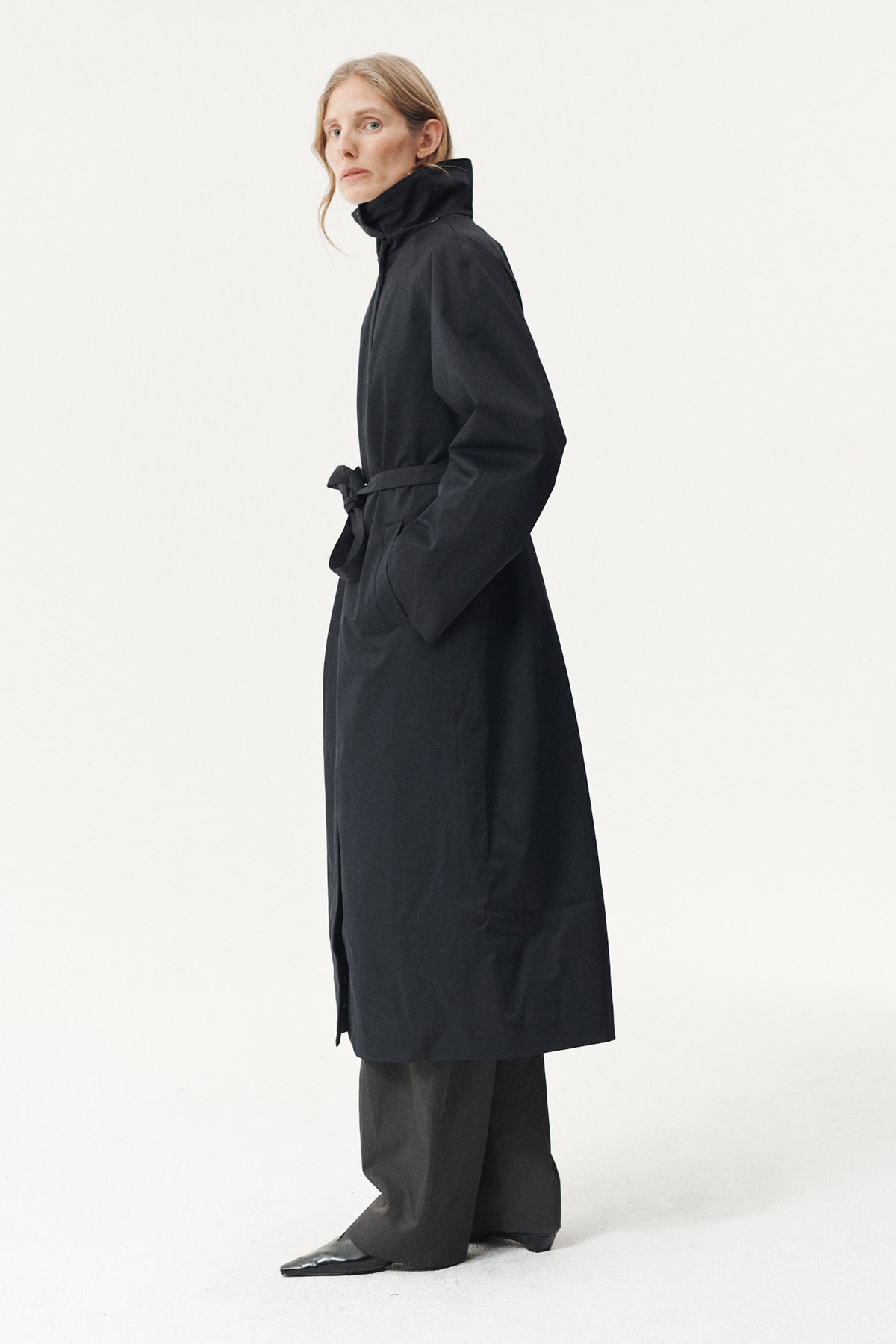 ROOMY STAND UP C NIN SPIN AW26 BLACK