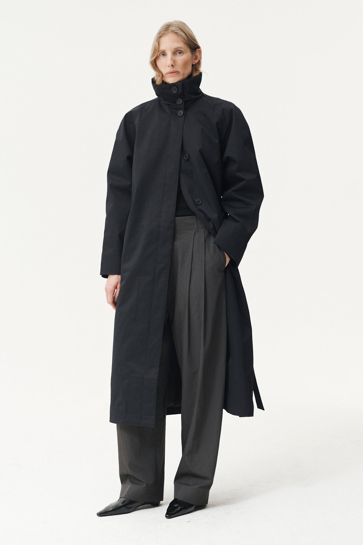 ROOMY STAND UP C NIN SPIN AW26 BLACK
